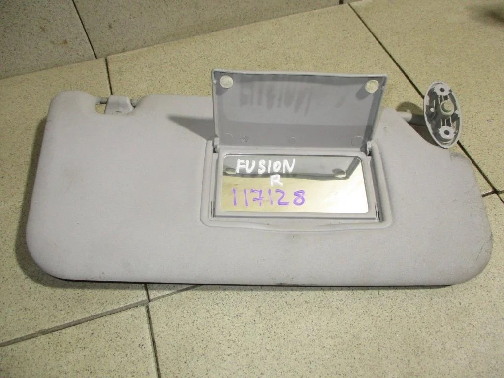 Козырек солнцезащитный правый Ford Fusion CBK