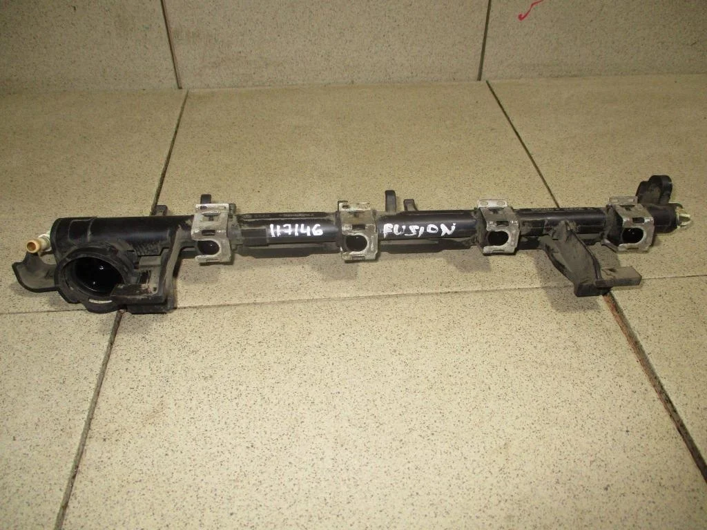 Рейка топливная Ford Fusion CBK