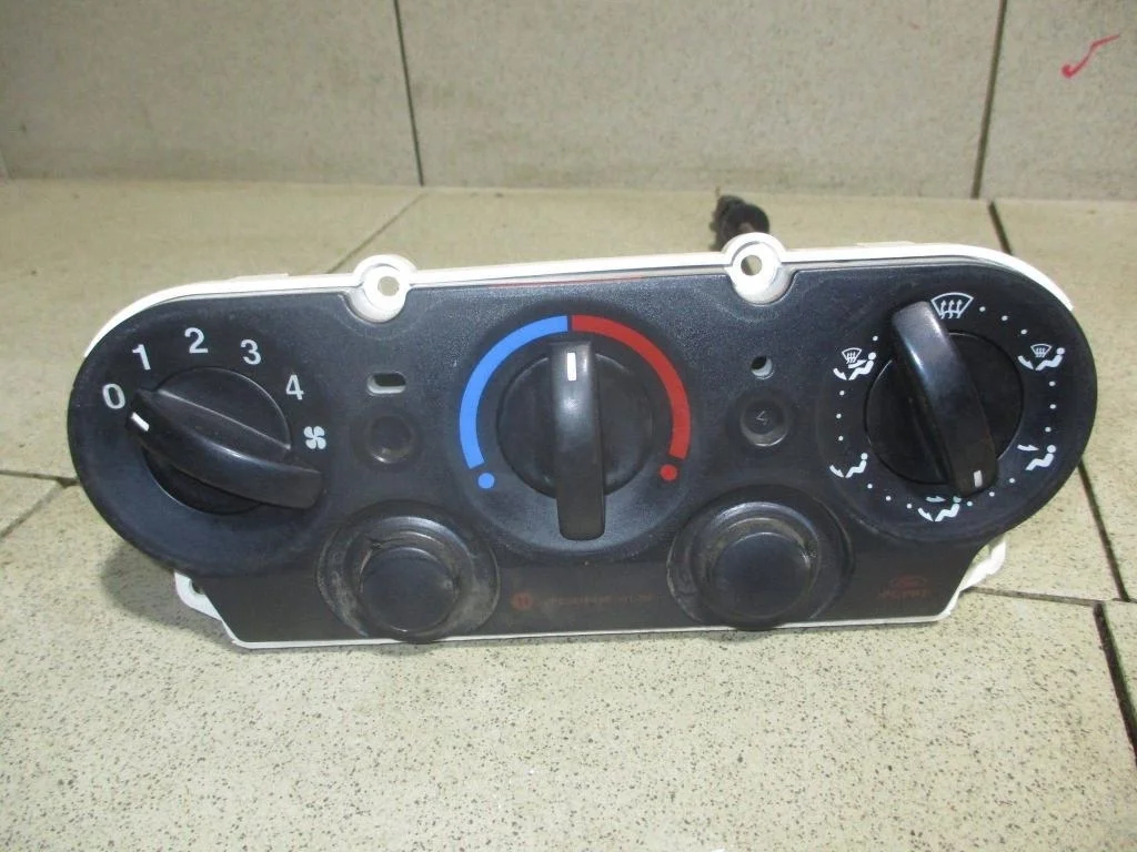 Блок управления отопителем Ford Fusion CBK
