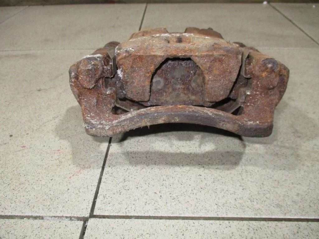 Суппорт задний левый Subaru Forester S12, SH