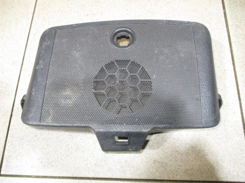 Накладка декоративная Toyota Camry 2016 XV50