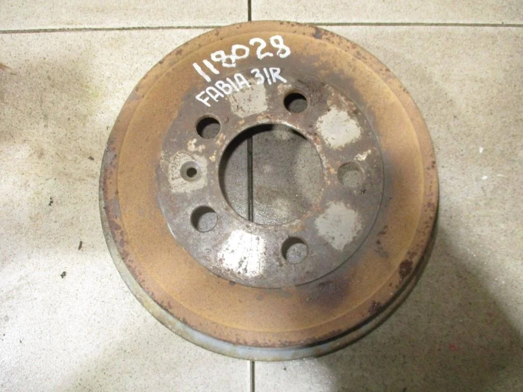 Барабан тормозной Skoda Fabia 1 2005 6Y