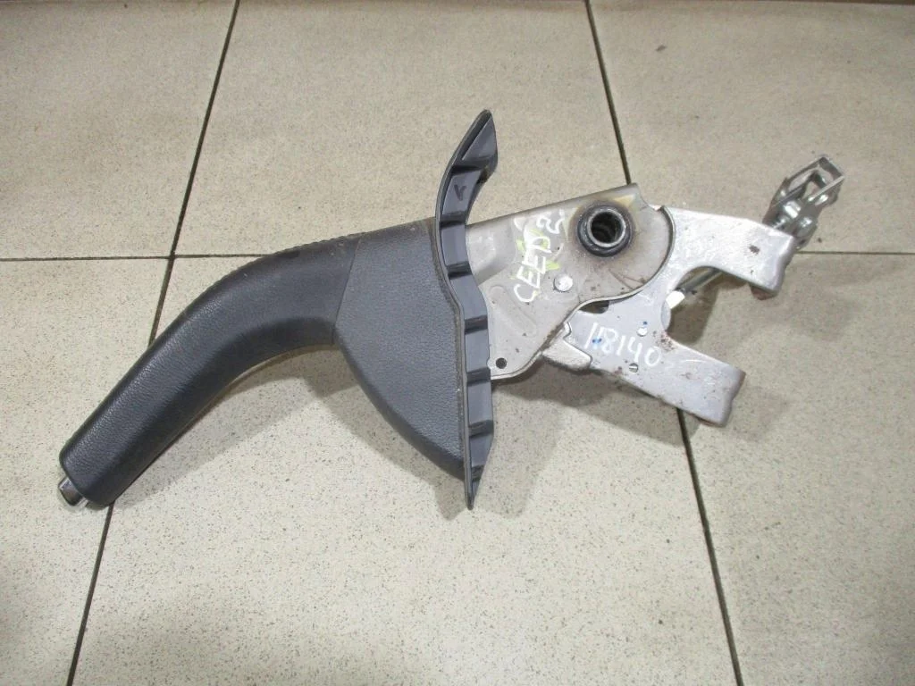 Ручник Kia Ceed 2 JD