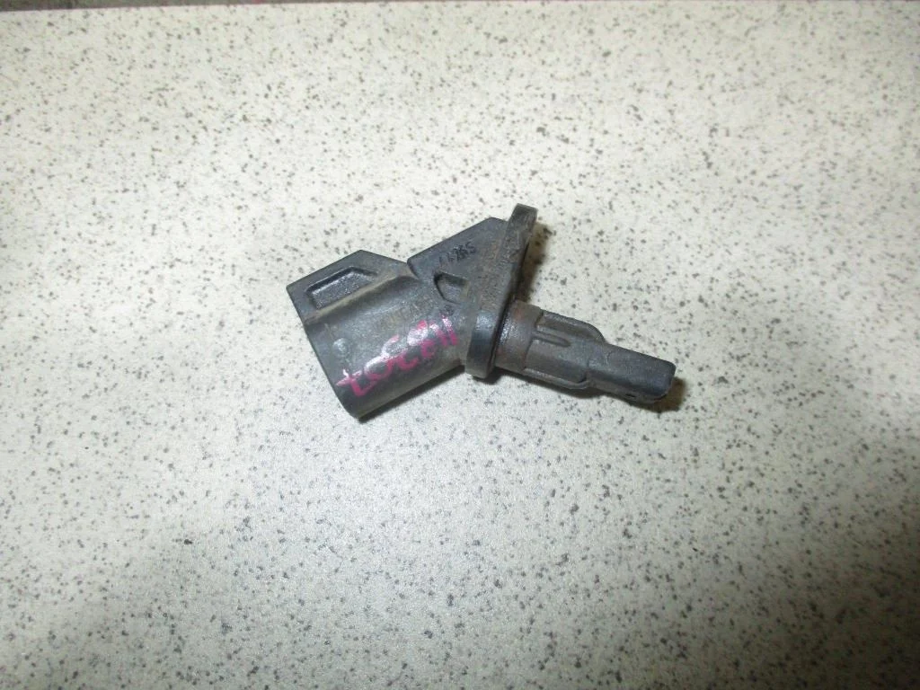 Датчик abs передний Ford Focus 3