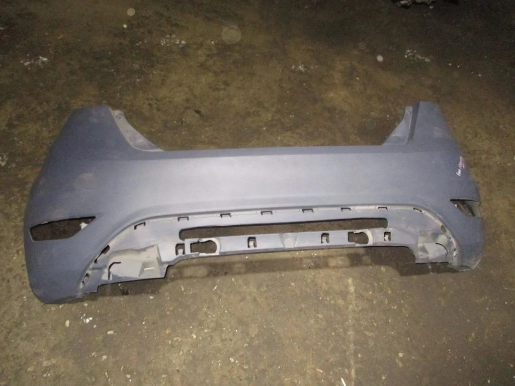 Бампер задний Ford Fiesta 6