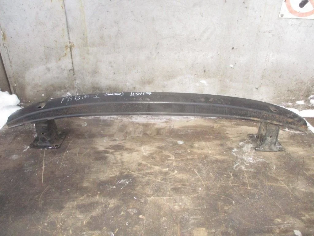 Усилитель заднего бампера Skoda Fabia 1 2005 6Y