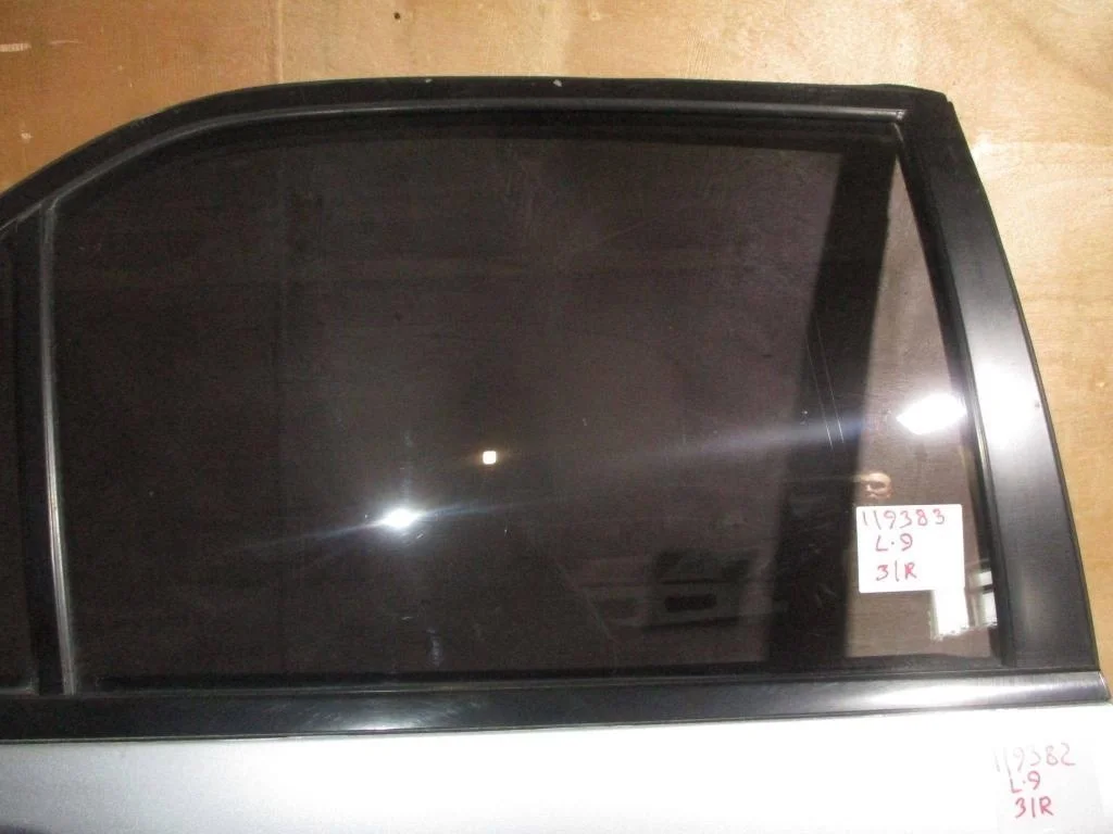 Стекло двери задней правой Mitsubishi Lancer 9 CS