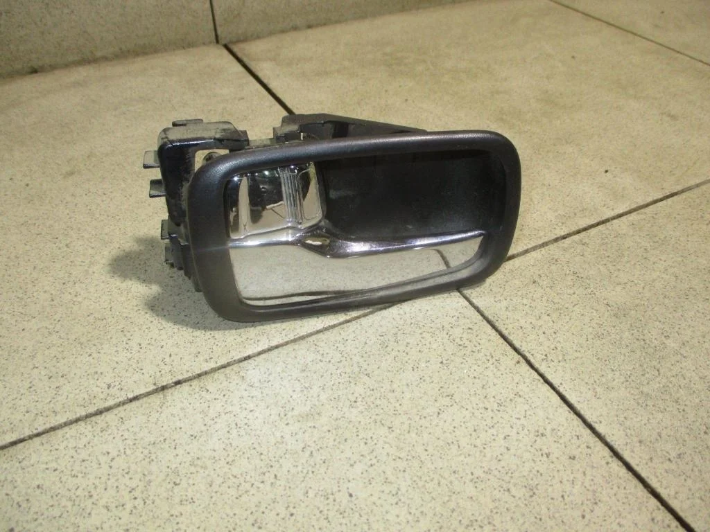 Ручка двери внутренняя левая Mitsubishi Outlander 1 2007 CU