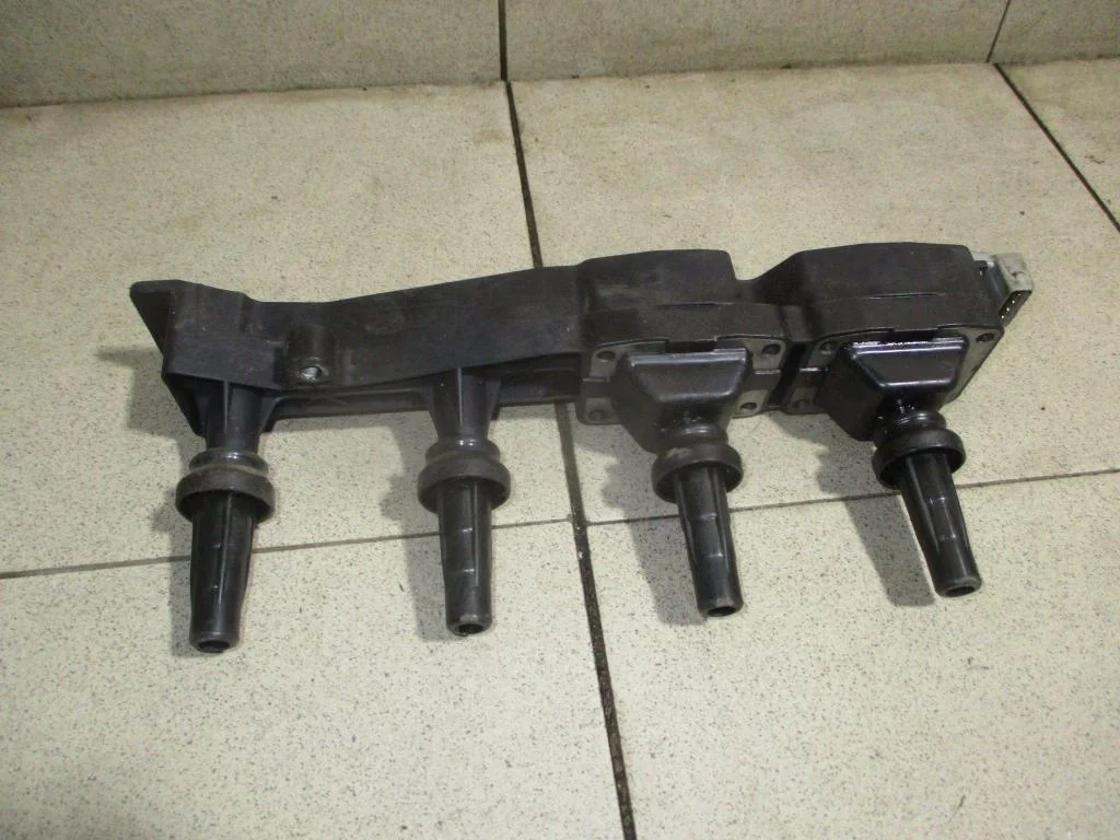 Катушка зажигания Peugeot Partner Tepee 2008 B9