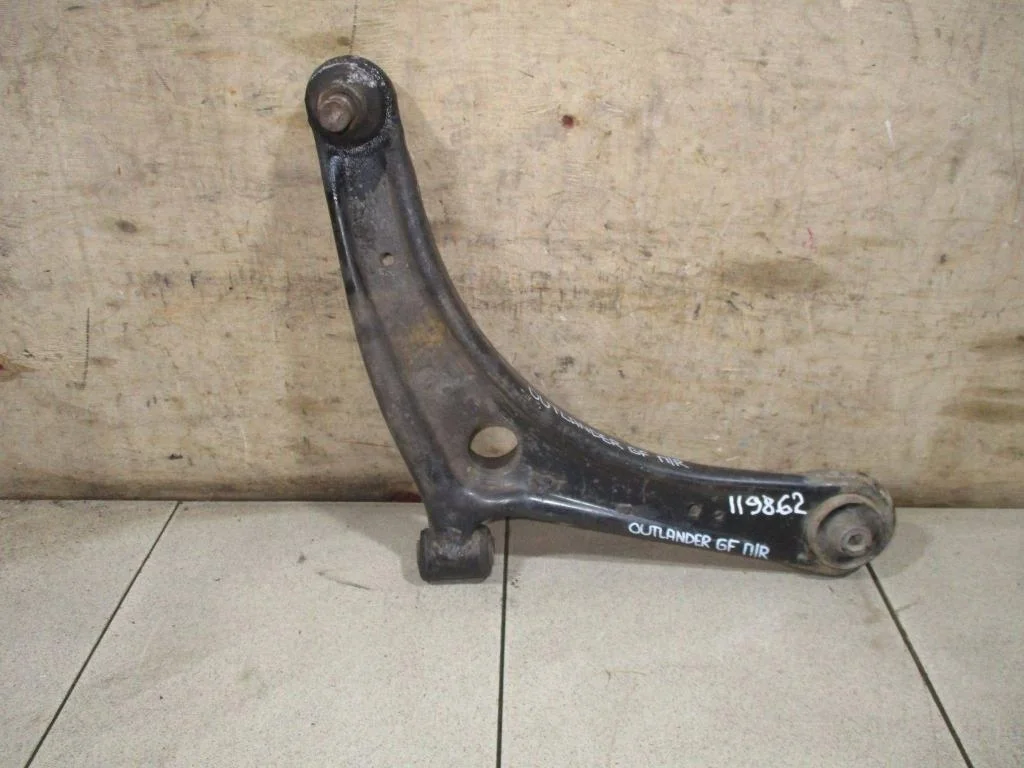 Рычаг передний правый Mitsubishi Outlander 3 2015 GF