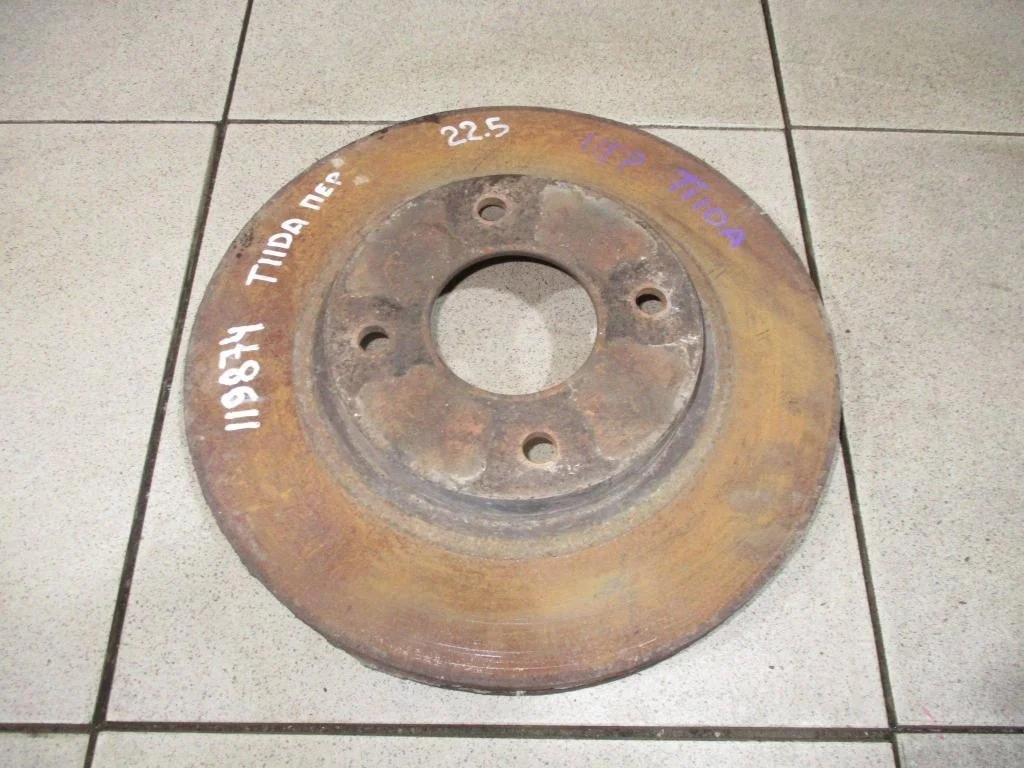 Диск тормозной передний вентилируемый Nissan Tiida C11