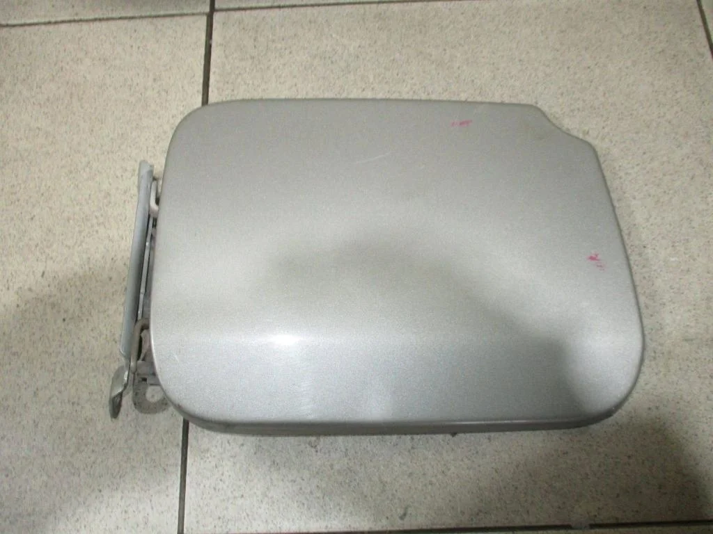 Лючок бензобака Renault Logan 2 L52