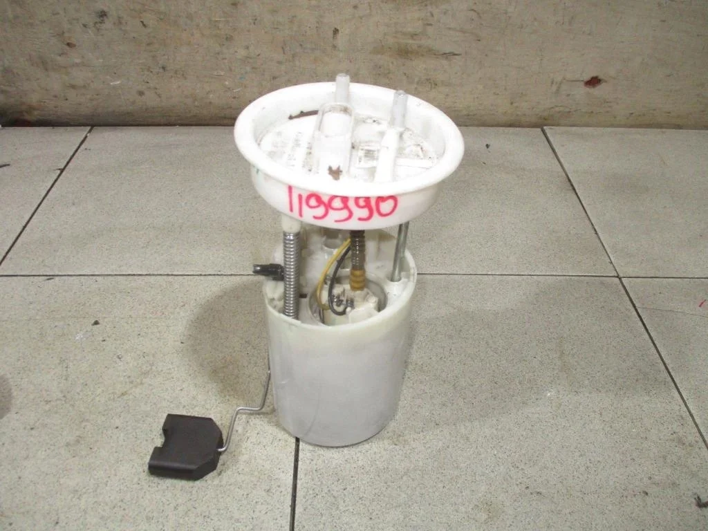 Насос топливный Volkswagen Polo 5