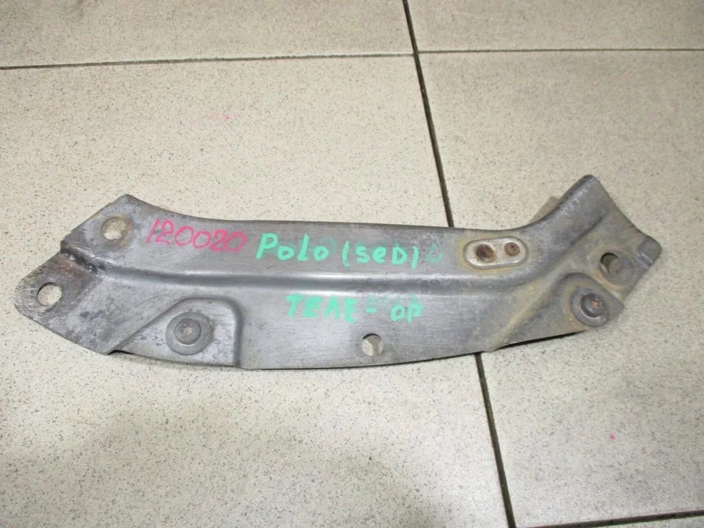 Кронштейн фар левый Volkswagen Polo 5