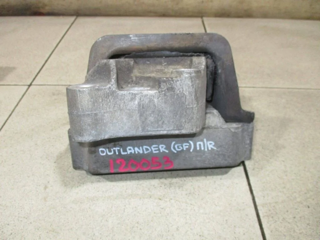 Опора двигателя правая Mitsubishi Outlander 3 2015 GF