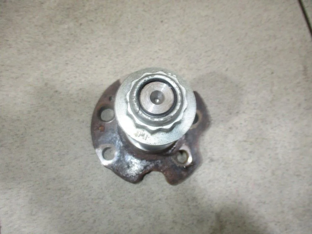 Цапфа Volkswagen Polo 5