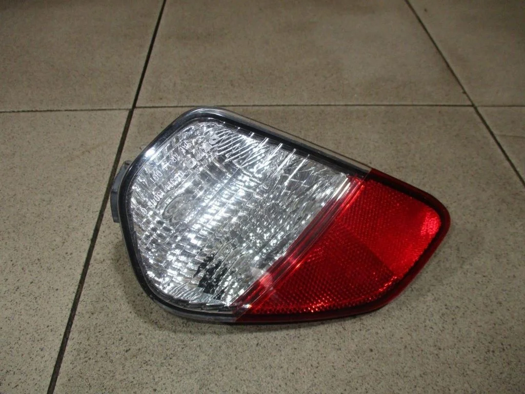 Фонарь задний в бампер правый Mitsubishi Outlander 3 2015 GF