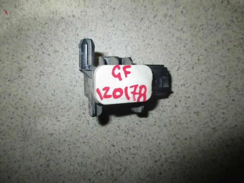 Датчик air bag Mitsubishi Outlander 3 2015 GF