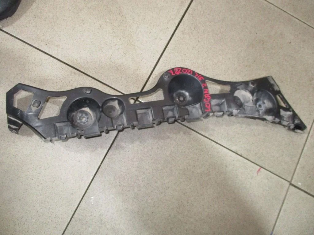 Кронштейн заднего бампера левый Renault Logan 2 L52