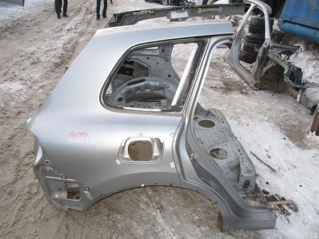 Крыло заднее правое Volkswagen Touareg 2 2016 FL, NF