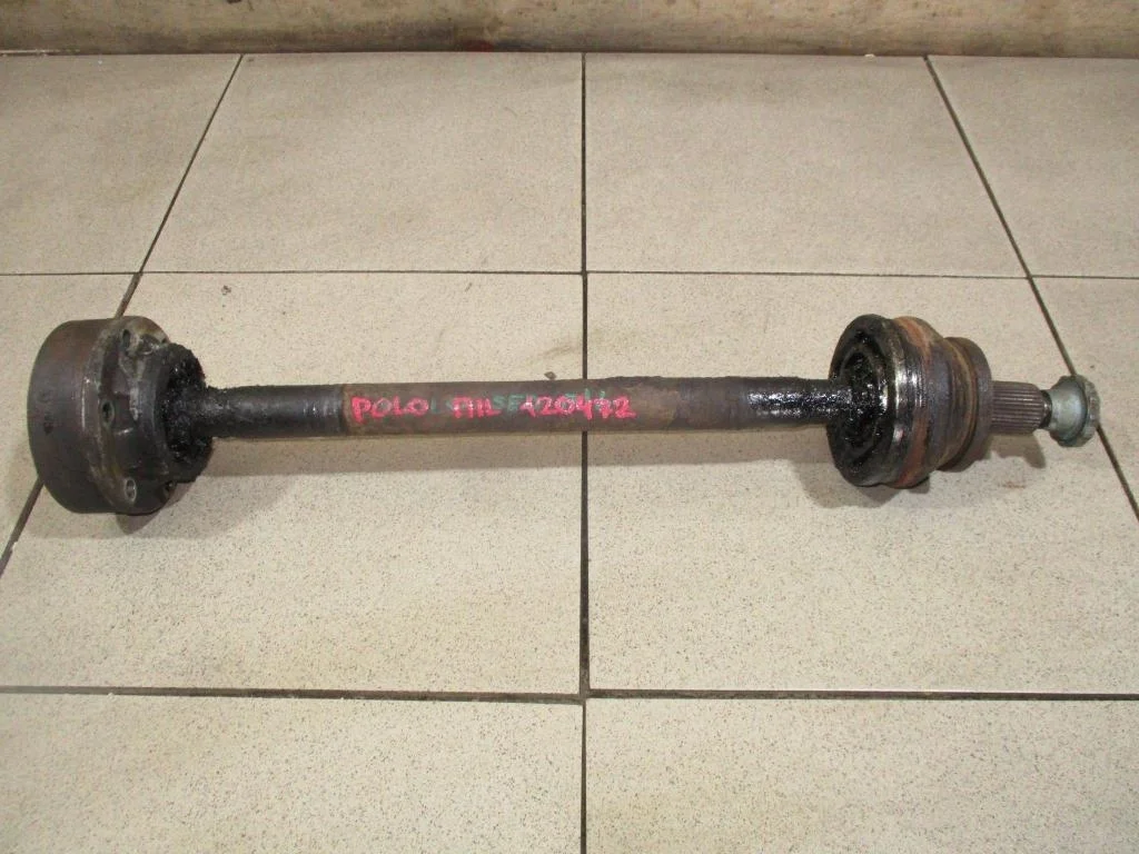 Полуось передняя левая Volkswagen Polo 5