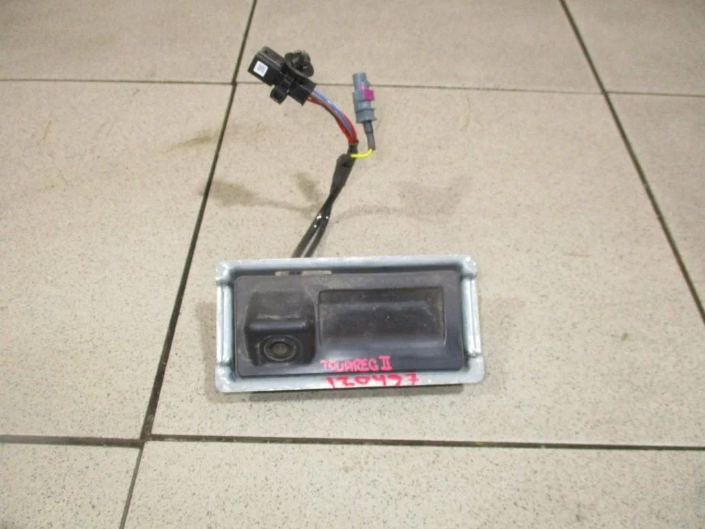 Камера заднего вида Volkswagen Touareg 2 2016 FL, NF