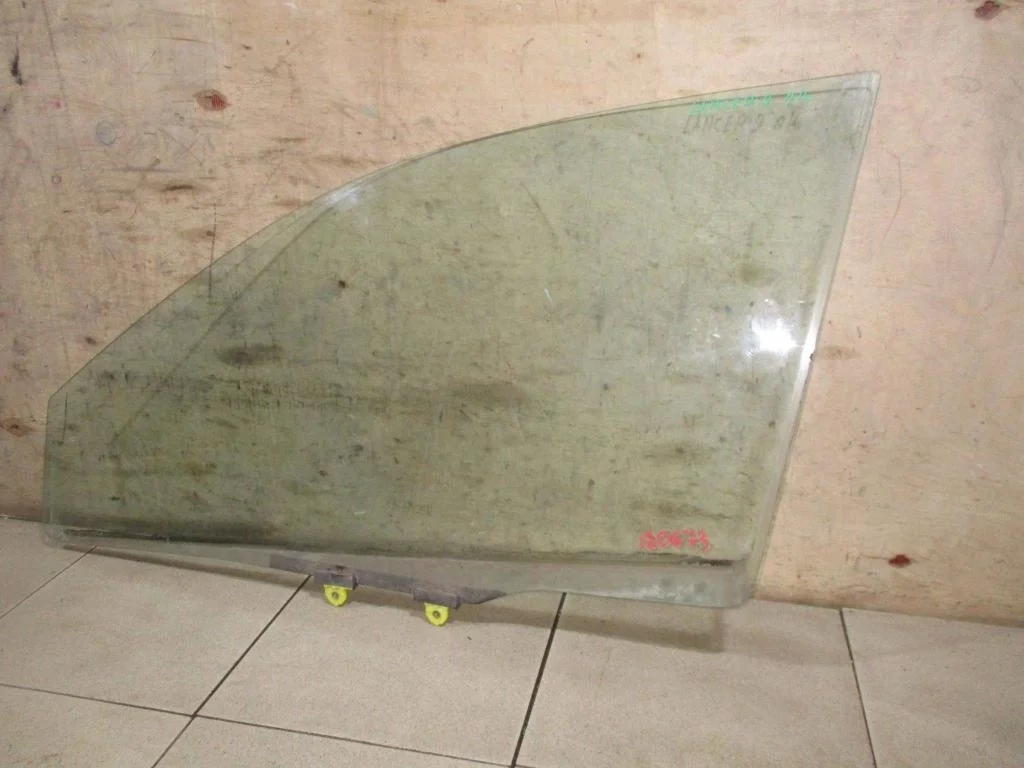 Стекло двери передней левой Mitsubishi Lancer 9 CS