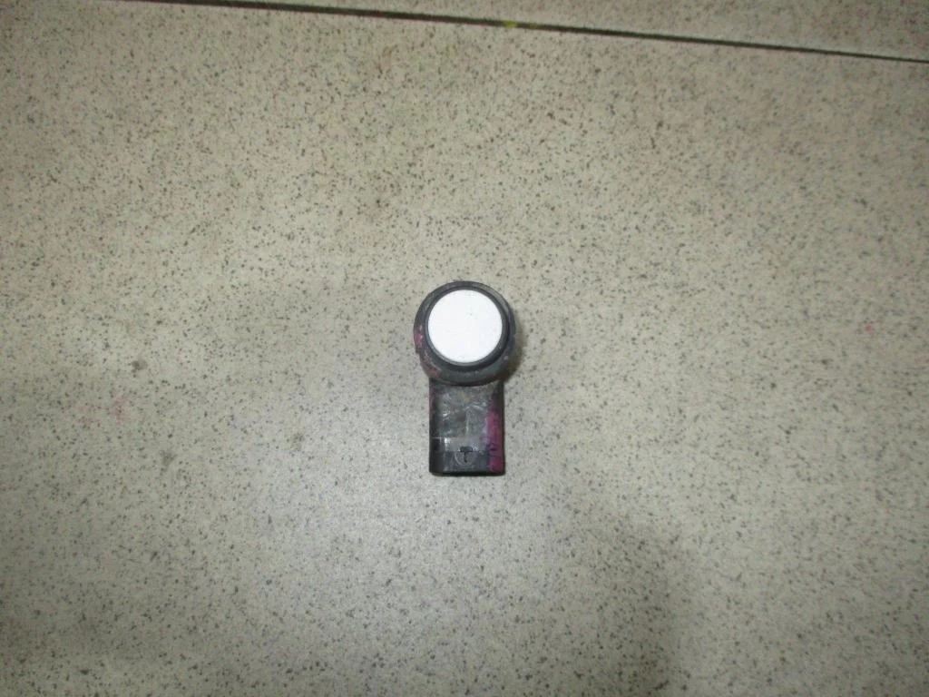 Датчик парковки Volkswagen Jetta A6