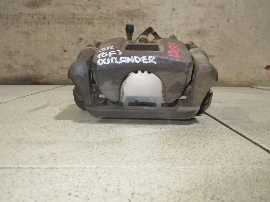 Суппорт задний левый Mitsubishi Outlander 3 2015 GF