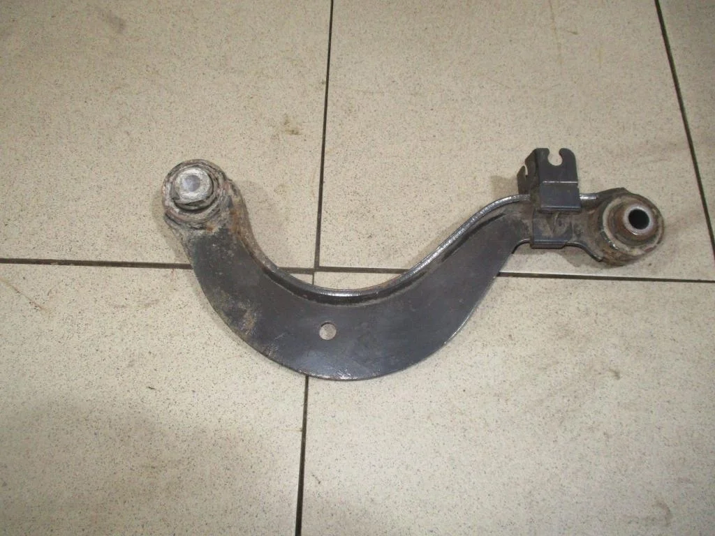 Рычаг задний верхний Volkswagen Jetta 2011 A6