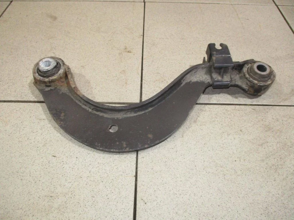 Рычаг задний верхний Volkswagen Jetta 2011 A6