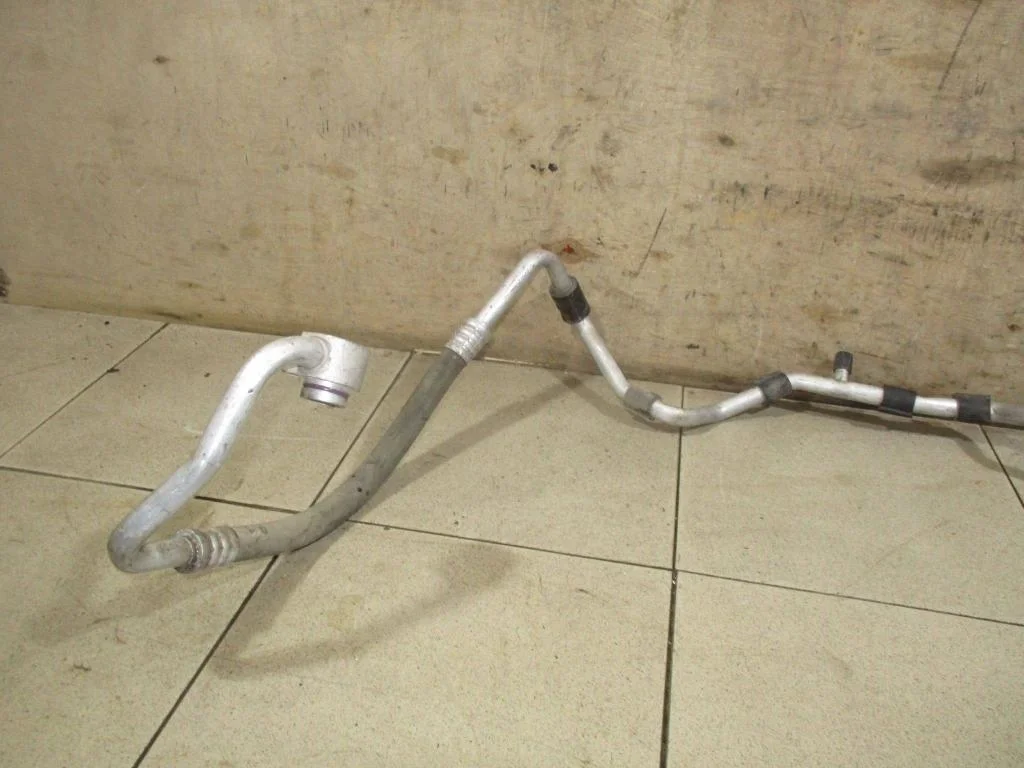 Трубка кондиционера Volkswagen Jetta 2011 A6