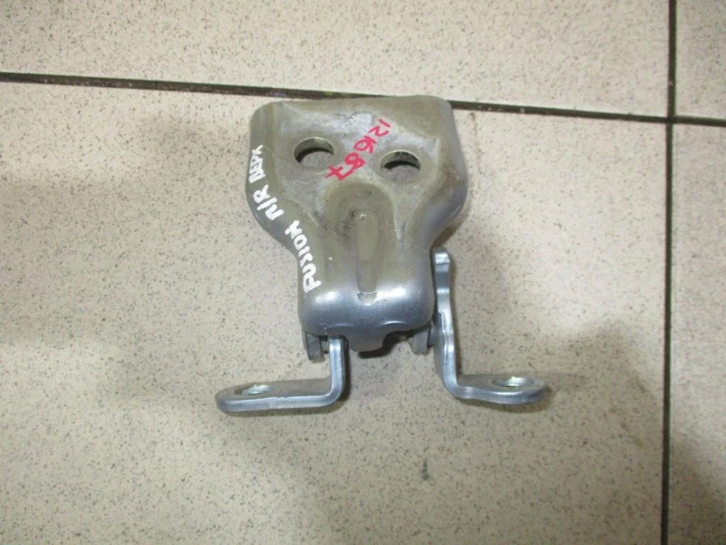 Петля двери передней правой верхняя Ford Fusion CBK