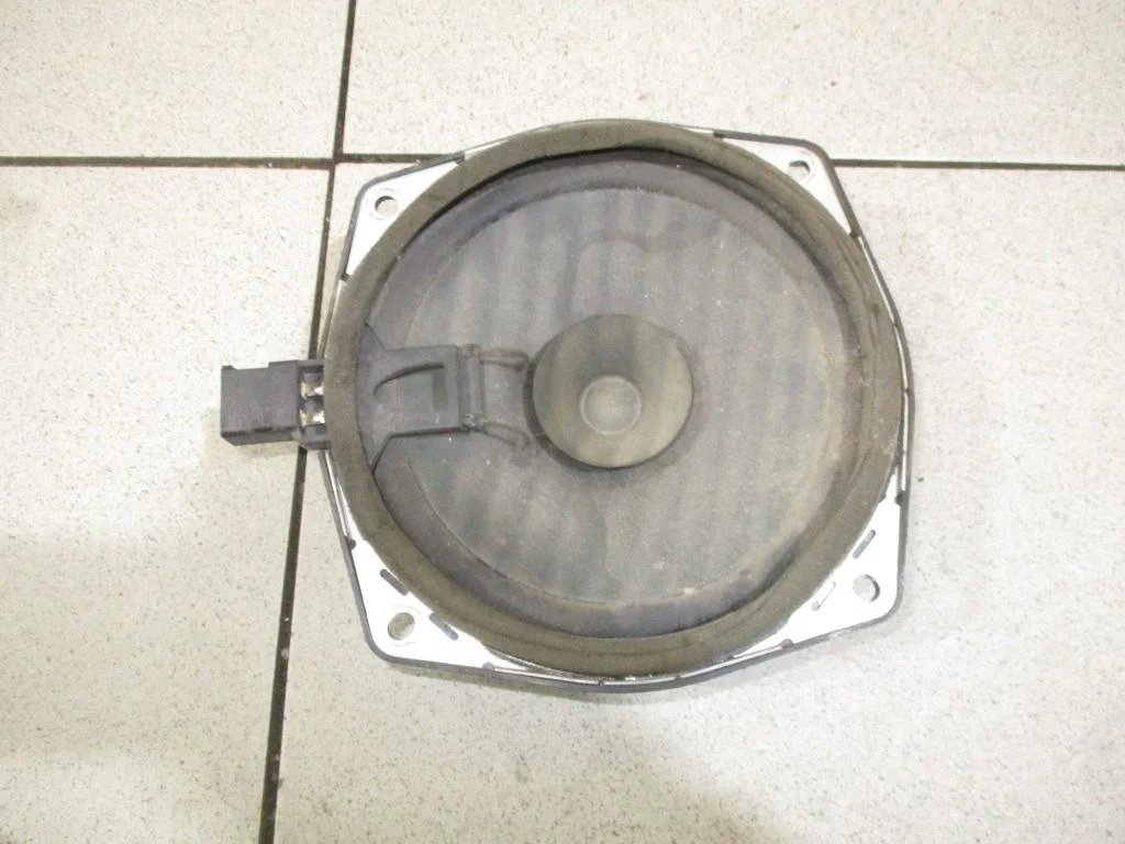 Динамик Mitsubishi Pajero Pinin