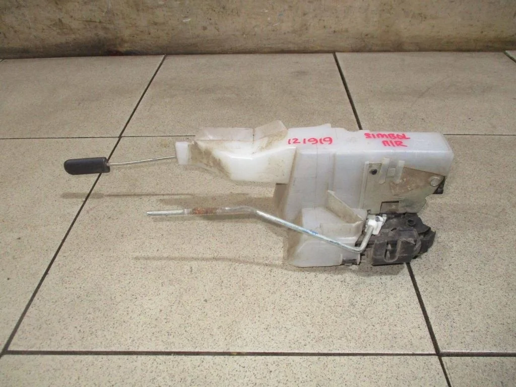 Замок двери передней правой Renault Symbol 1