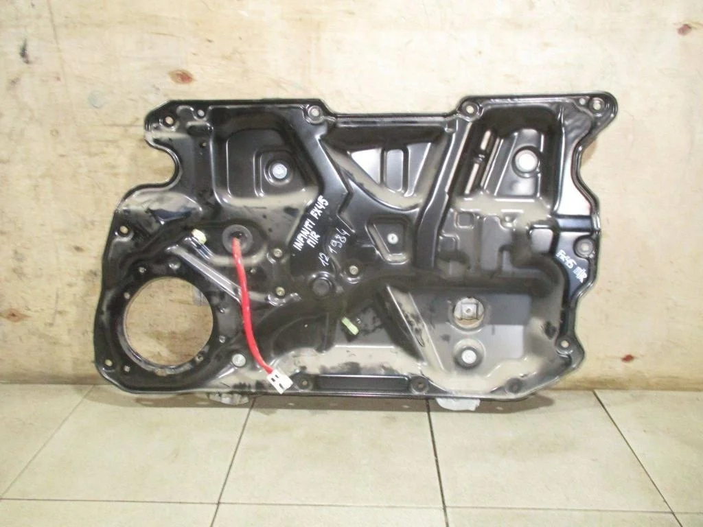 Стеклоподъемник передний правый Infiniti FX45 2005 S50