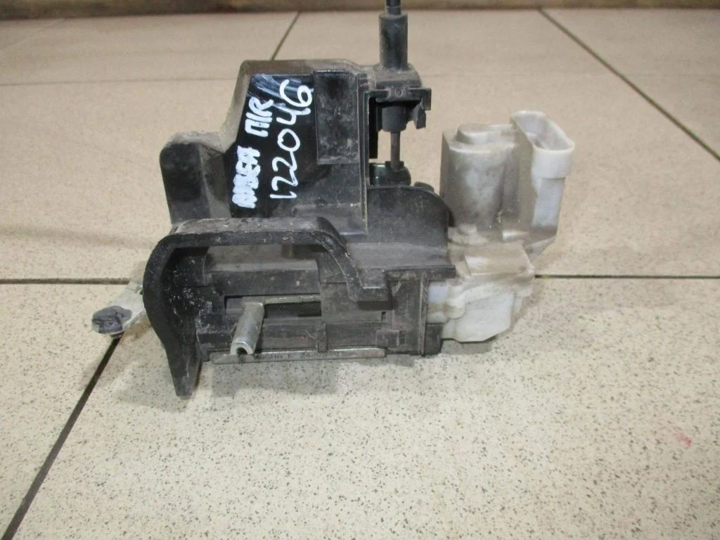 Замок двери передней правой Fiat Albea 178