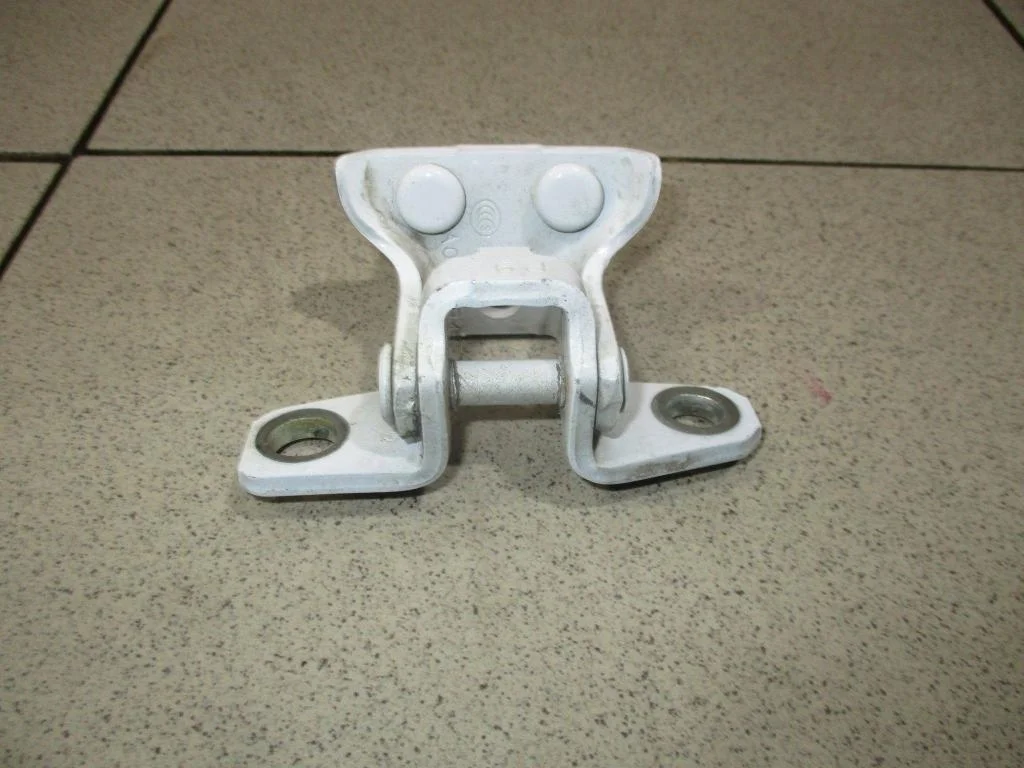 Петля двери задней левой верхняя Mitsubishi Outlander 3 2015 GF