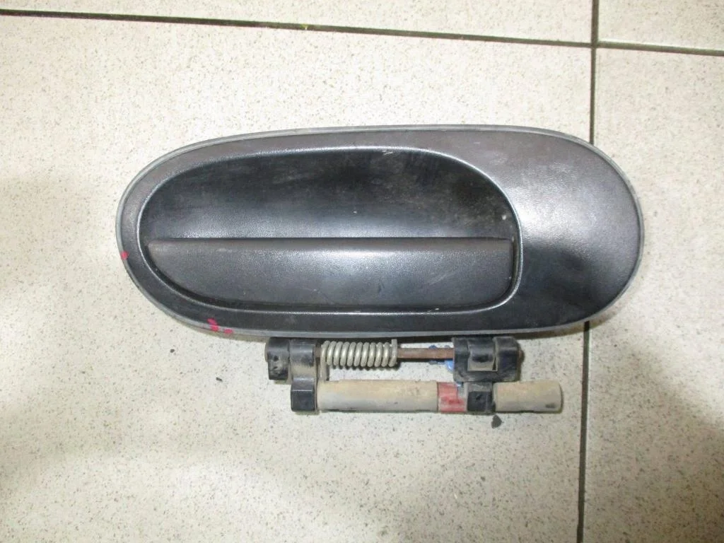 Ручка двери наружная правая Nissan Almera N16