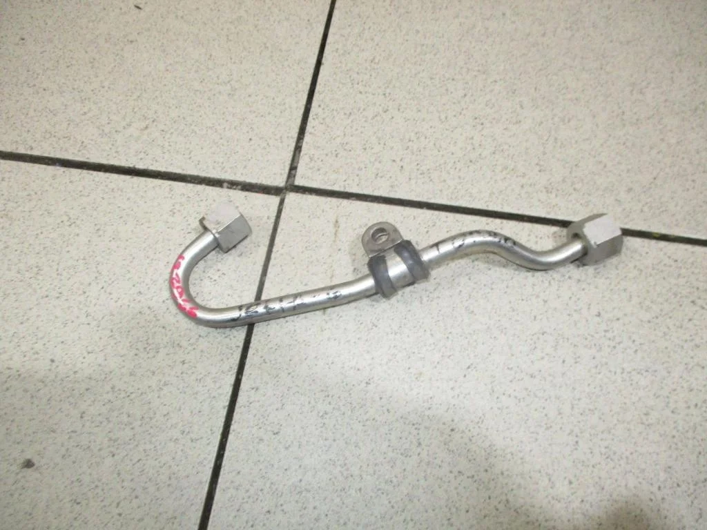 Трубка топливная Volkswagen Jetta A6