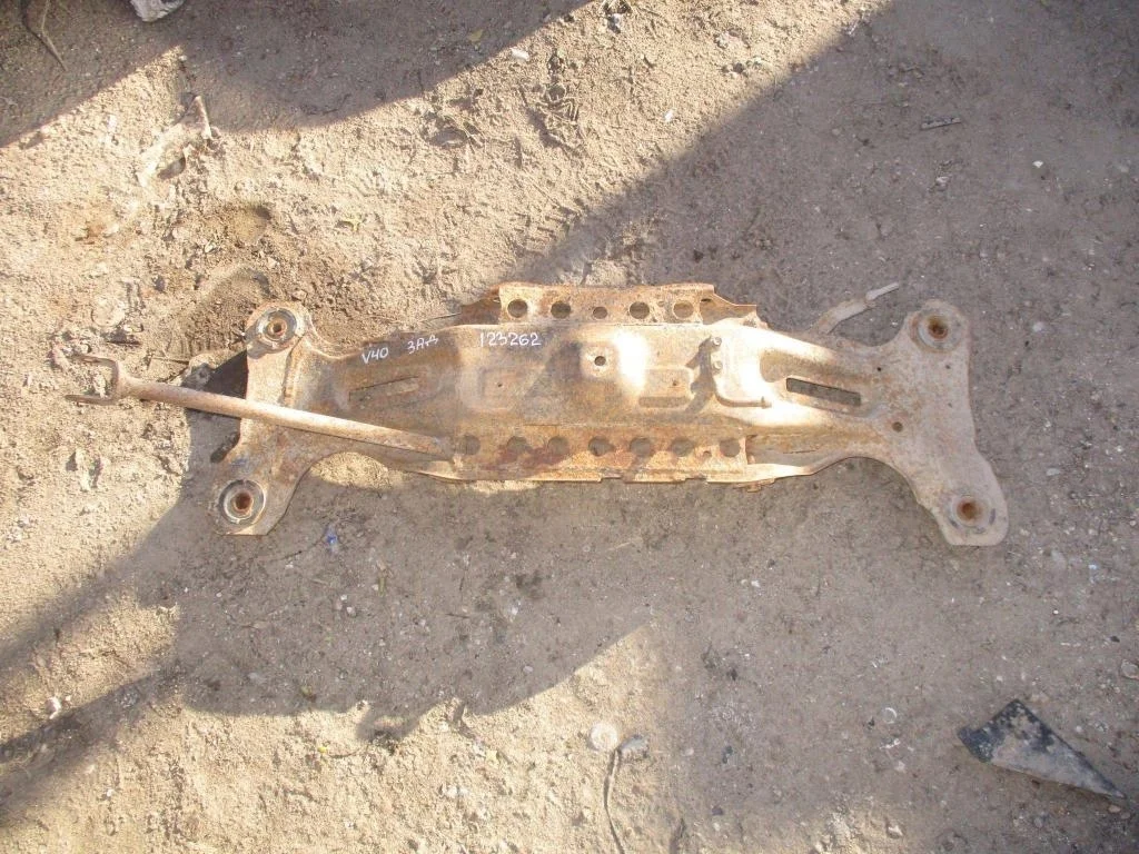 Балка задняя Toyota Camry XV40