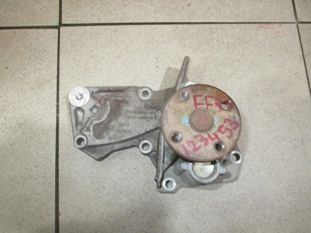 Помпа Ford Focus 3
