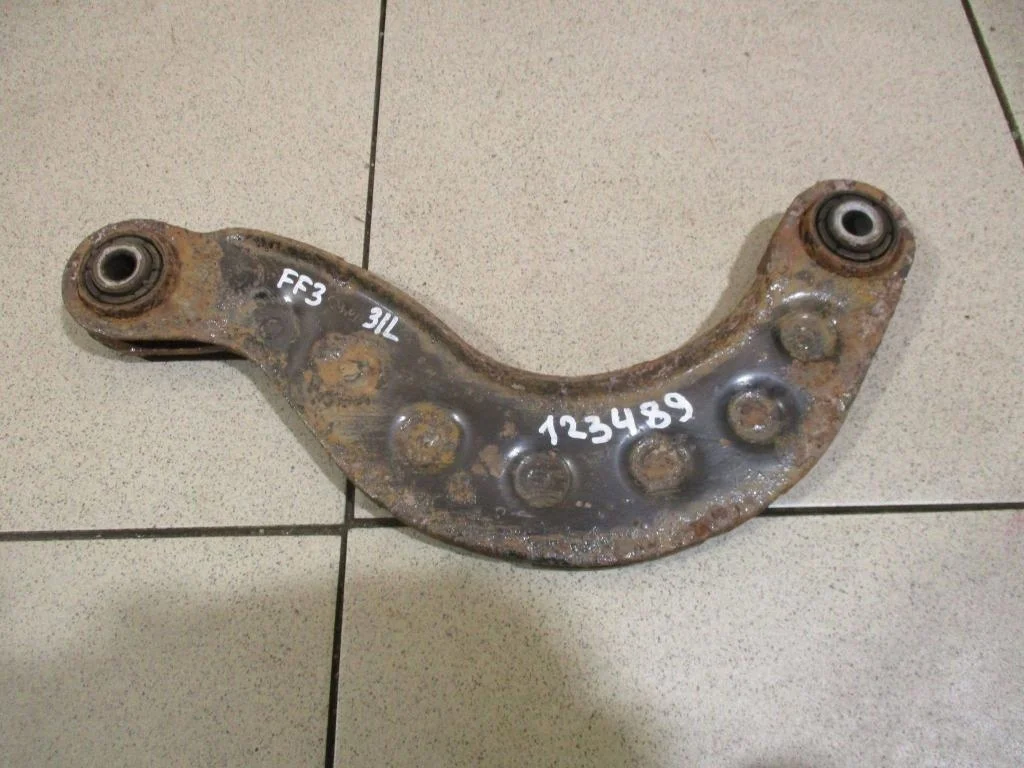 Рычаг задний верхний Ford Focus 3