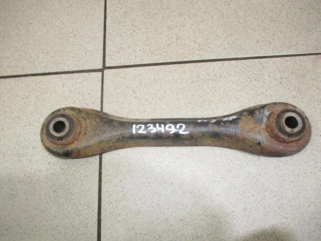 Рычаг задний поперечный Ford Focus 3