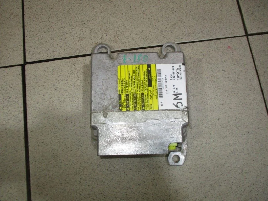 Блок управления air bag Toyota Corolla E150