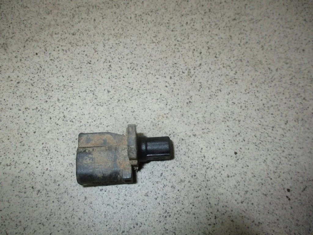 Датчик abs задний Ford Focus 3