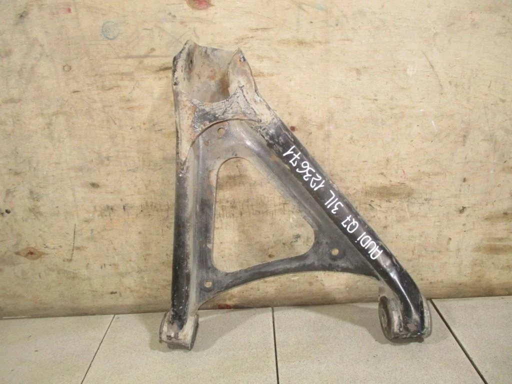 Рычаг задний нижний левый Audi Q7 2008 4L