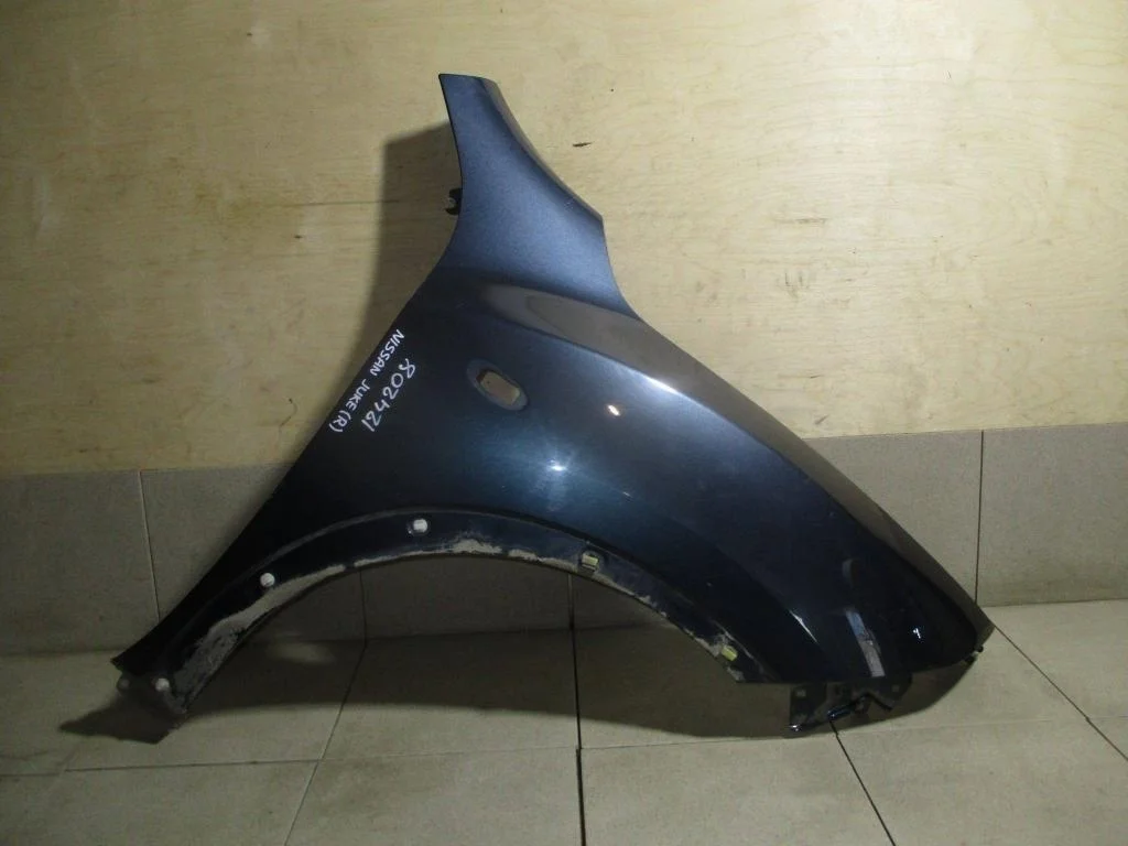 Крыло переднее правое Nissan Juke F15