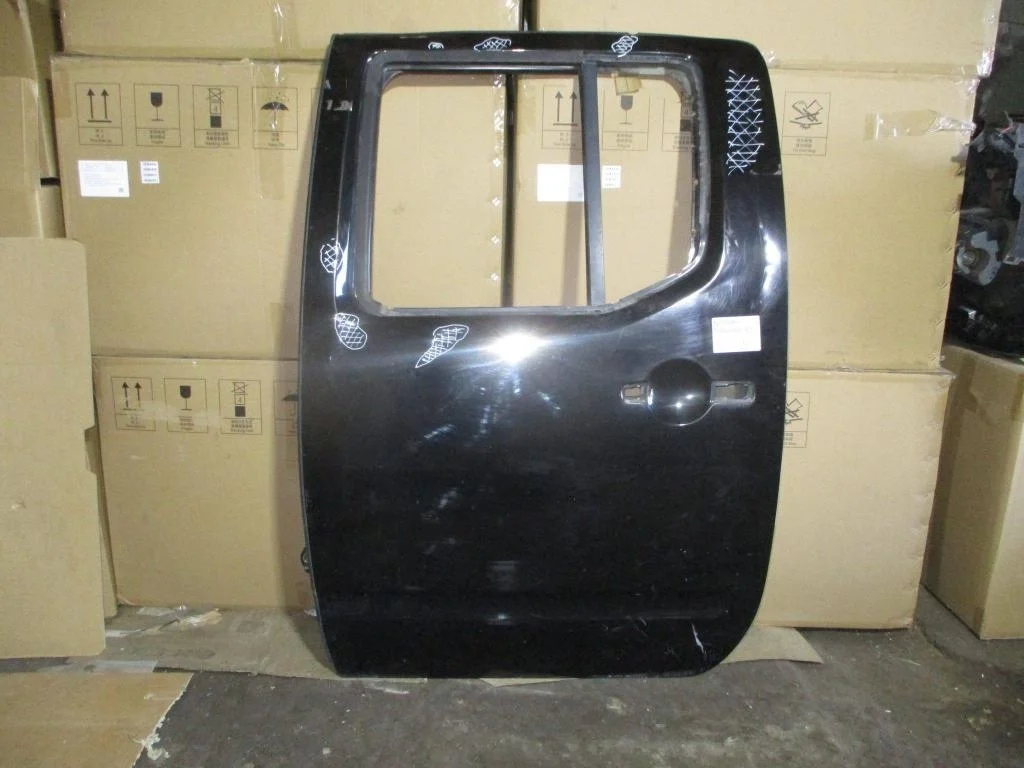 Дверь задняя левая Nissan Navara 2007 D40