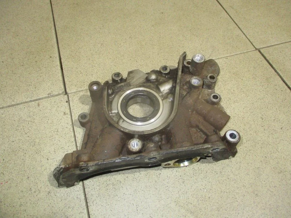 Насос масляный Ford Focus 3